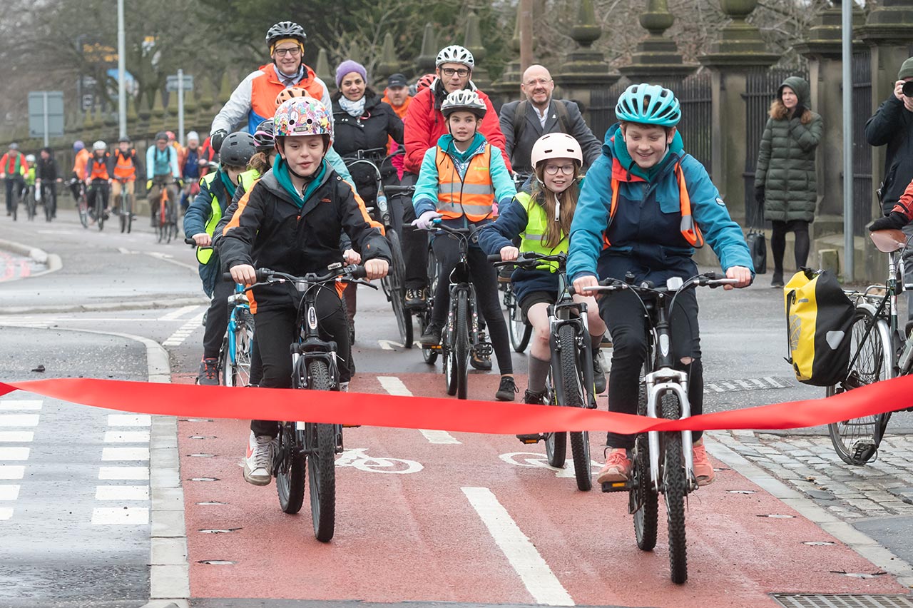 Patrick Harvie Opens New CCWEL Edinburgh Cycle Route – The NEN – North ...